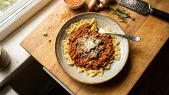 Pasta mit Linsen-Bolognese: herzhaft wie klassisch, nur vegetarisch