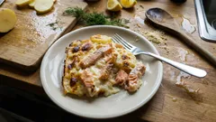 Kartoffelgratin mit Graved Lachs: cremig mit Zitronen-Dill-Béchamel