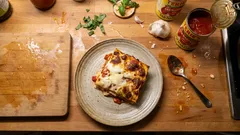 Tomaten-Ricotta-Lasagne: cremig, vegetarisch und im Ofen schnell überbacken