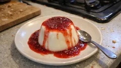 Panna Cotta mit Himbeersoße – cremig, elegant und gut vorzubereiten