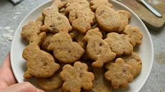 Osterkekse aus Dinkelmehl: mürb, buttrig und perfekt zum Ausstechen