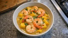 Fruchtiges Garnelencurry mit Mango und Kokos – einfach, aromatisch und schnell gemacht