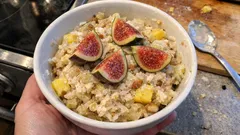 Sauerkraut-Feigen-Salat mit Ananas: fruchtig, knackig und in 15 Minuten fertig