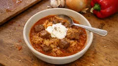 Szegediner Gulasch mit Rind und Sauerkraut – herzhaft geschmort und wunderbar zart